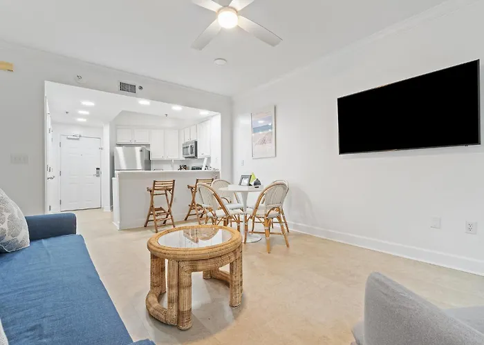 Palm C23 By Collection Apartment *